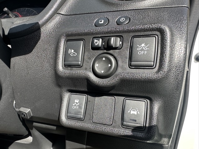 ノート(ニッサン)中古車 13