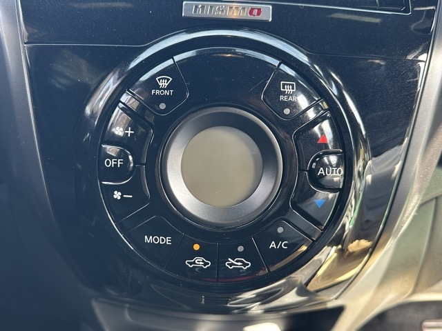 ノート(ニッサン)中古車 21