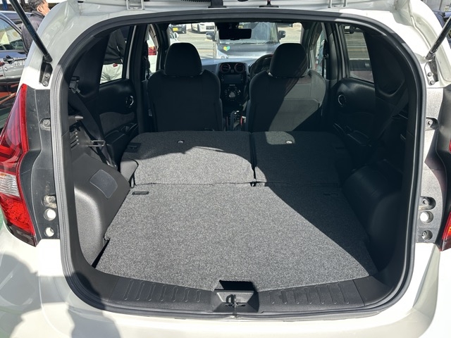 ノート(ニッサン)中古車 8