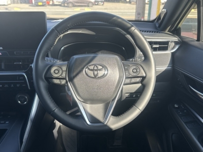 ハリアーハイブリッド(トヨタ)中古車 内外装写真