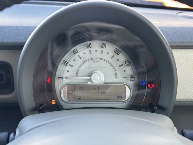 ラパン(スズキ)新車見本展示無 16