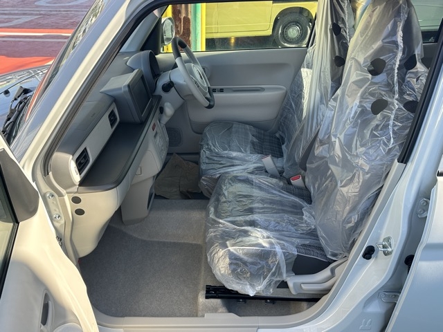 ラパン(スズキ)新車見本展示無 3