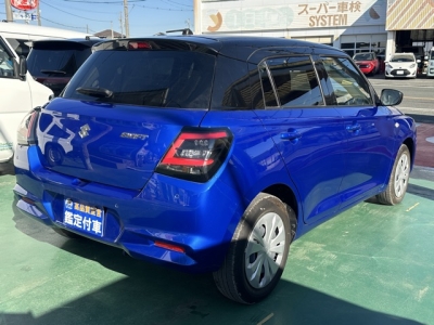 新型スイフト(スズキ)中古車 内外装写真他２
