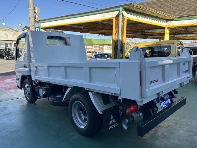 キャンター(三菱)登録済未使用車 27