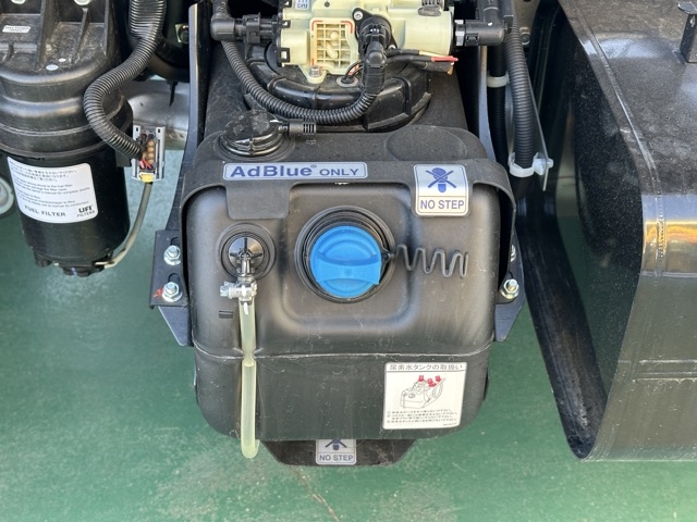 キャンター(三菱)登録済未使用車 8