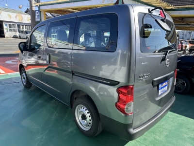 NV200バネットバン(ニッサン)中古車 後方