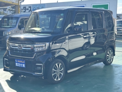 N-BOXカスタム(ホンダ)中古車 前方