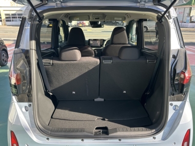 サクラ(ニッサン)中古車 内外装写真他２