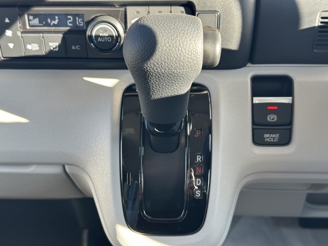 N-BOX(ホンダ)届出済未使用車 24