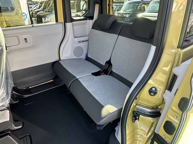 N-BOX(ホンダ)届出済未使用車 4