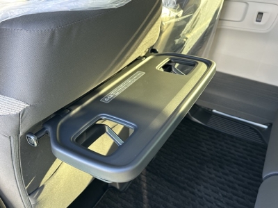 新型N-BOX(ホンダ)届出済未使用車 内外装写真他１