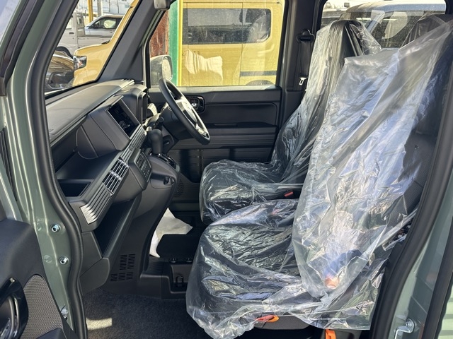 N-VAN(ホンダ)届出済未使用車 3