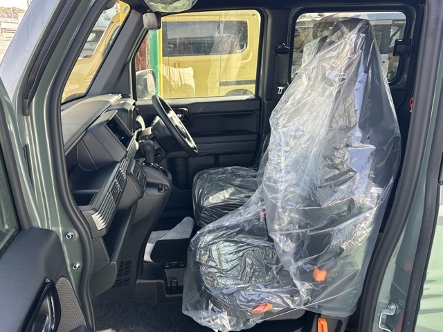 N-VAN(ホンダ)届出済未使用車 3