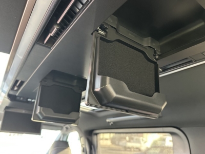 ヴェルファイアハイブリッド(トヨタ)中古車 内外装写真他２