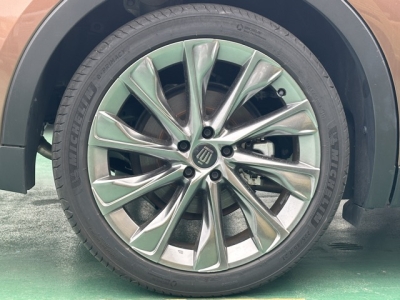 クラウンクロスオーバー(トヨタ)中古車 内外装写真他２