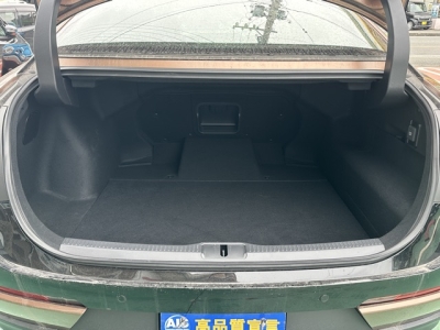 クラウンクロスオーバー(トヨタ)中古車 内外装写真他