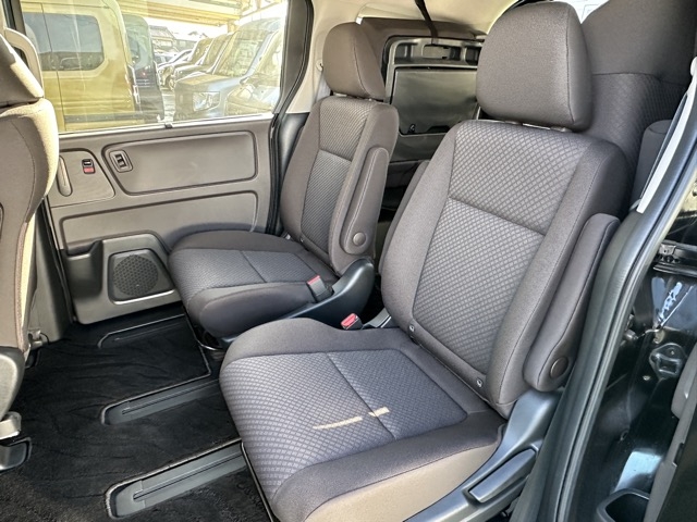 フリード(ホンダ)中古車 4