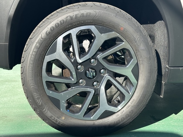 フロンクス(スズキ)登録済未使用車 11