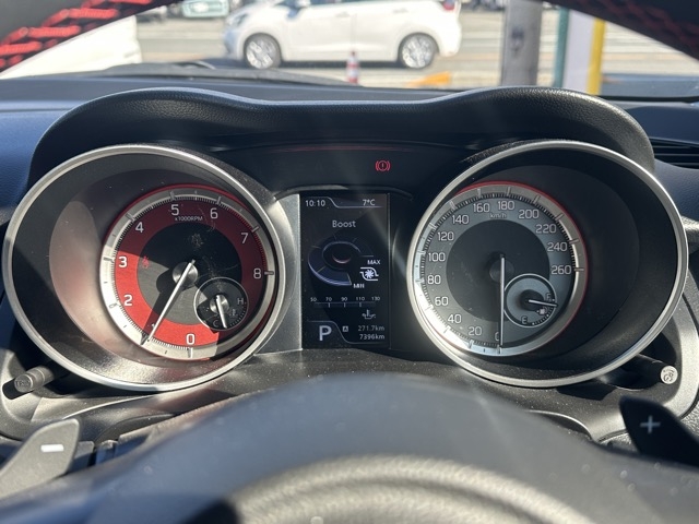 スイフト(スズキ)中古車 16