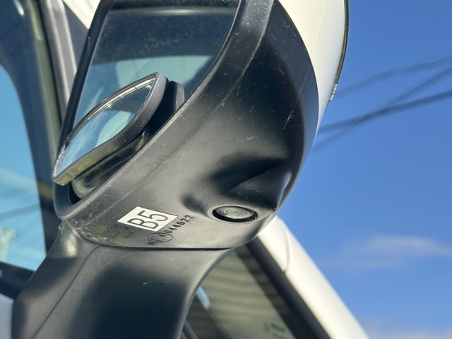 ノート(ニッサン)中古車 12