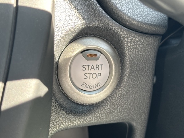 ノート(ニッサン)中古車 16