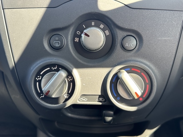 ノート(ニッサン)中古車 24