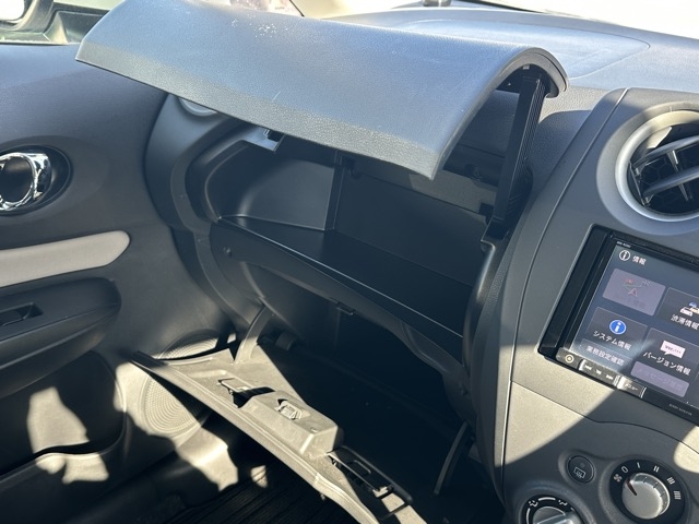 ノート(ニッサン)中古車 28