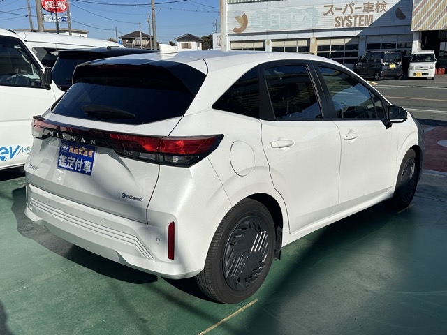 ノート(ニッサン)中古車 9