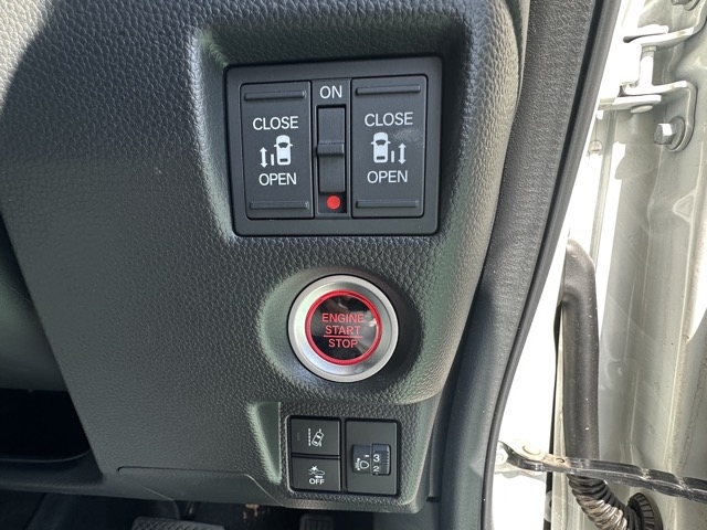 N-BOX(ホンダ)中古車 16