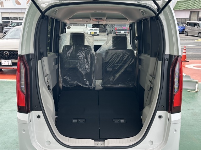 N-BOX(ホンダ)届出済未使用車 11