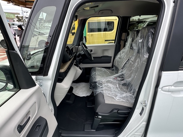 N-BOX(ホンダ)届出済未使用車 2