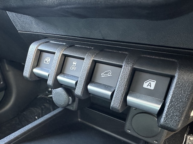 ジムニーノマド(スズキ)届出済未使用車 18