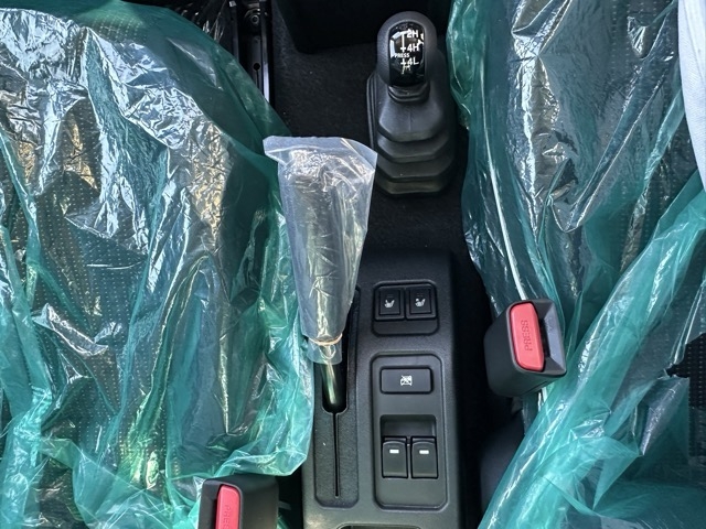 ジムニーノマド(スズキ)届出済未使用車 21