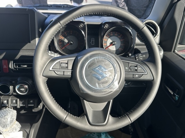 ジムニーノマド(スズキ)届出済未使用車 6