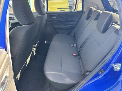 新型スイフト(スズキ)中古車 後席内装