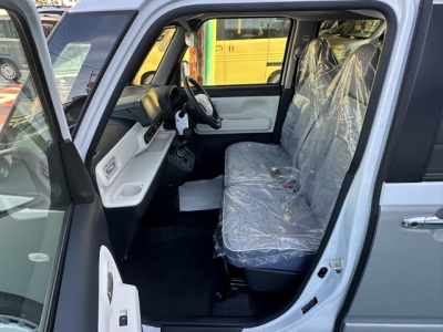 ムーヴキャンバス(ダイハツ)届出済未使用車 前席内装