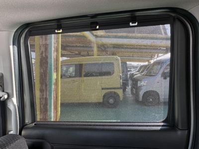 スペーシアベース(スズキ)中古車 後席から見た前席