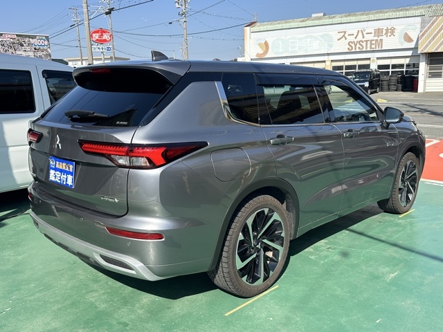 アウトランダー(三菱)中古車 11