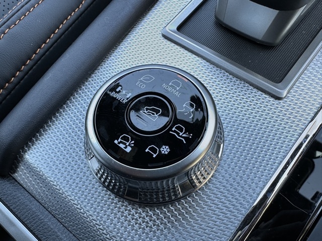 アウトランダー(三菱)中古車 16