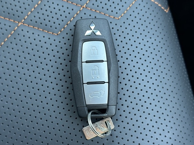 アウトランダー(三菱)中古車 28