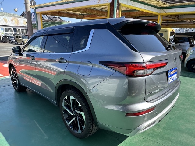 アウトランダー(三菱)中古車 2