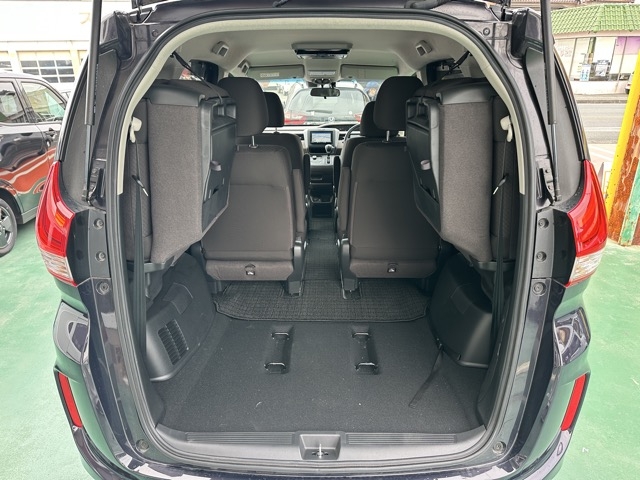 フリード(ホンダ)中古車 10