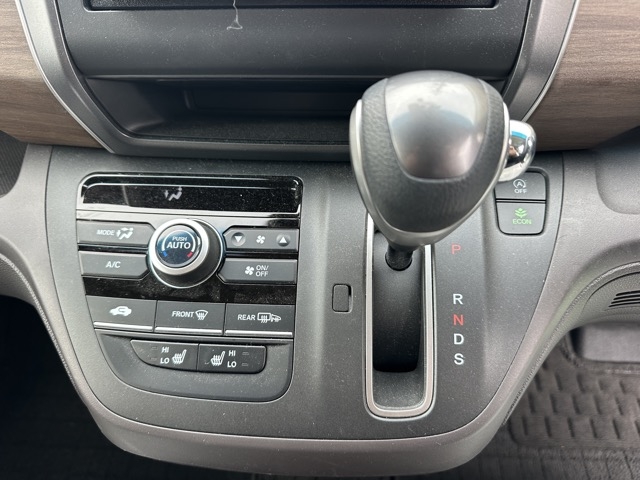 フリード(ホンダ)中古車 22