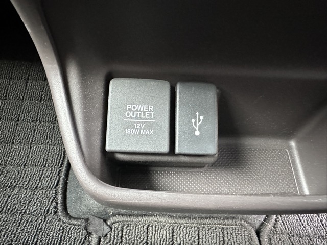 フリード(ホンダ)中古車 23