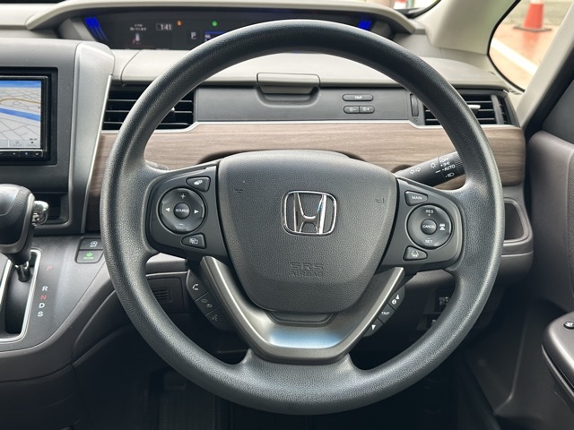 フリード(ホンダ)中古車 8