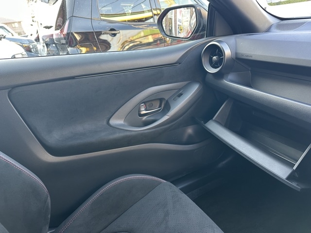 GRヤリス(トヨタ)中古車 24