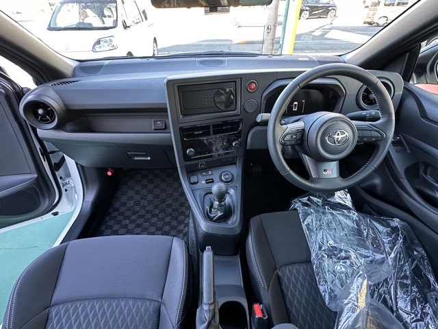 GRヤリス(トヨタ)中古車 4