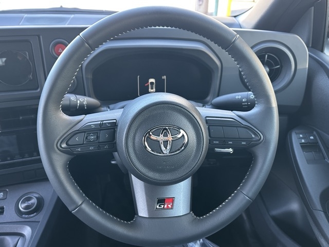 GRヤリス(トヨタ)中古車 5