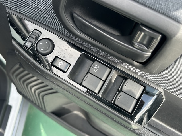 サクラ(ニッサン)中古車 12