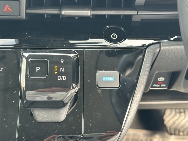 サクラ(ニッサン)中古車 24